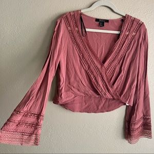 Bell Sleeve Lace Wrap Crop in Mauve